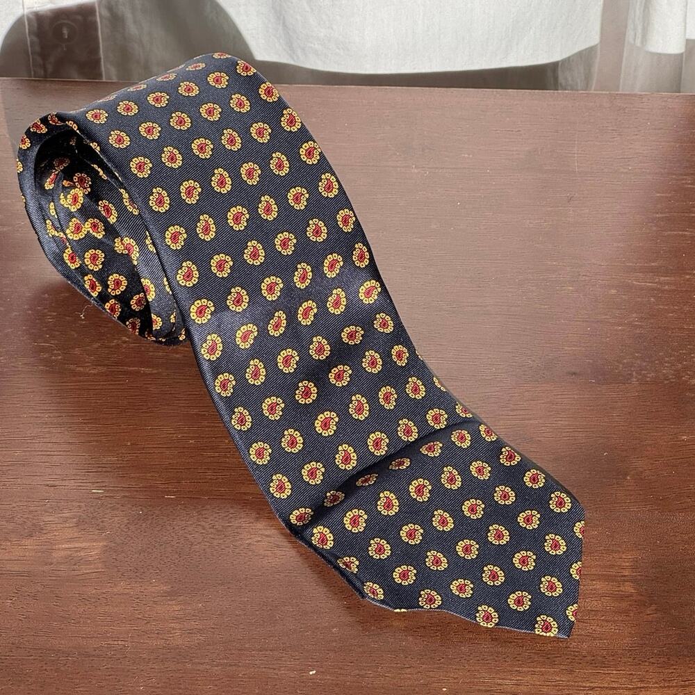 Vintage Brooks Brothers Makers Silk Medallion Tie Navy Red Gold Made USA Preppy